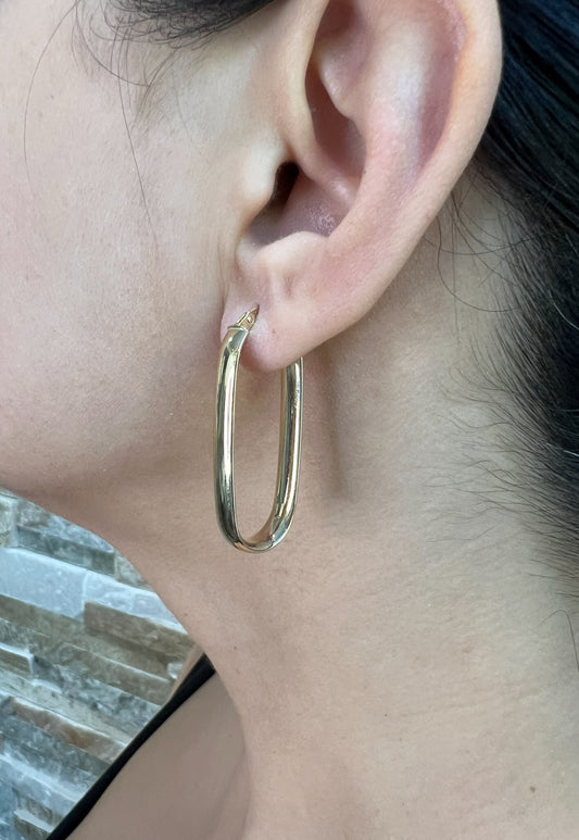 14K Gold Oval Hoop Earrings