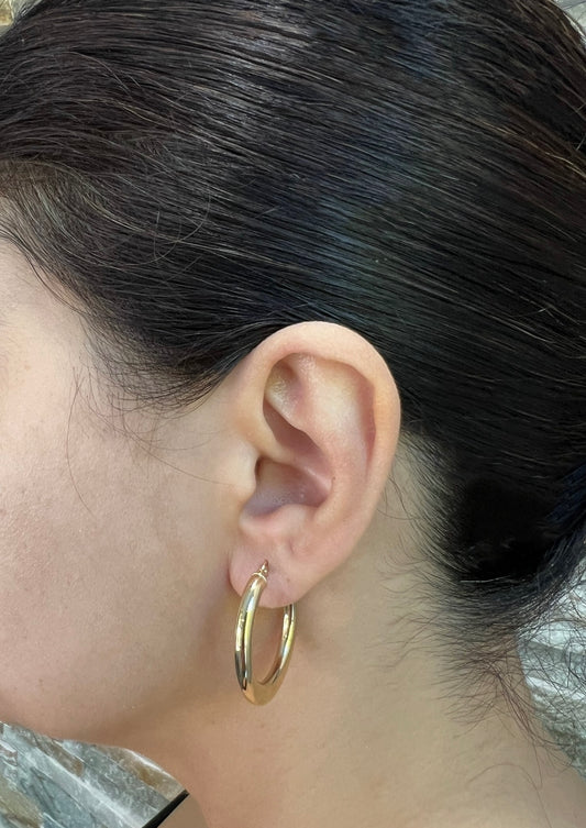 14K Gold Medium Tube Hoop Earrings